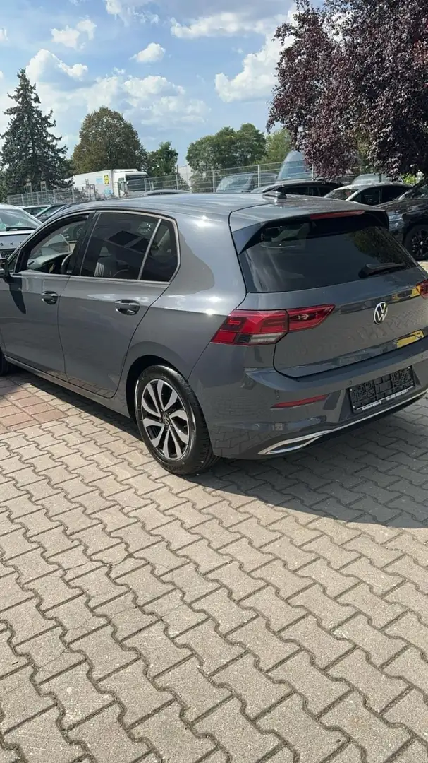 Volkswagen Golf Active Grau - 1
