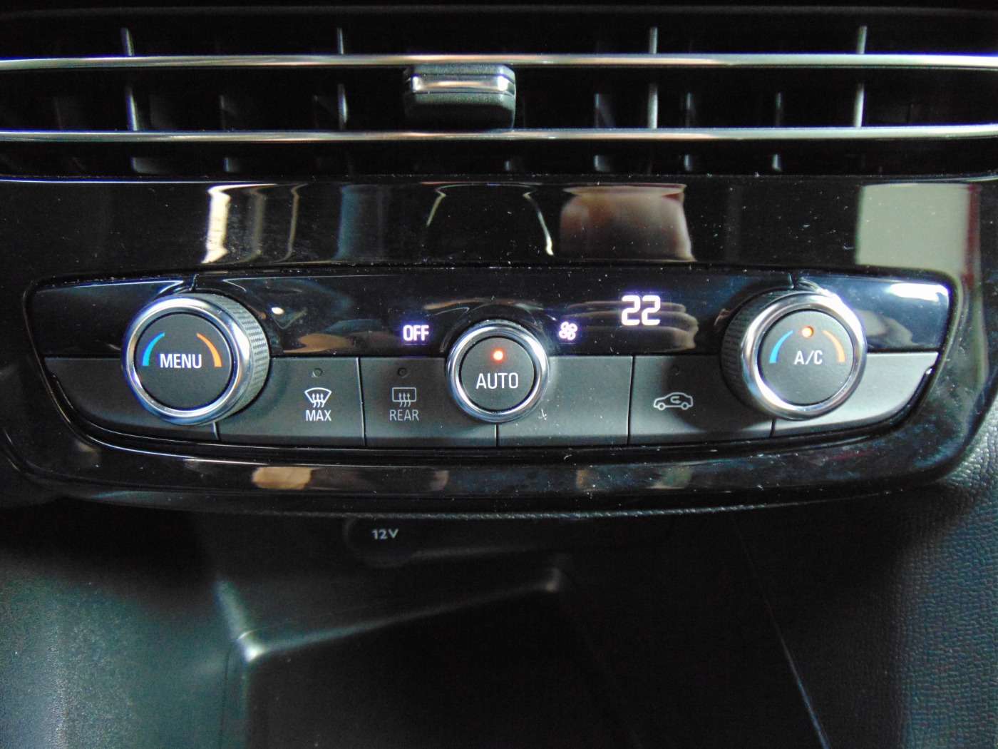Opel Mokka E