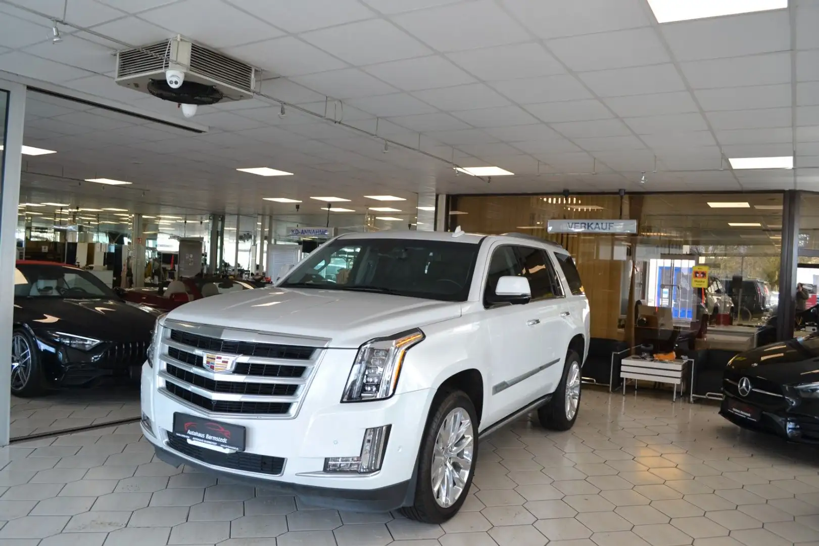 Cadillac Escalade 6,2 V8 Premium Luxury 7 Sitze Weiß - 1