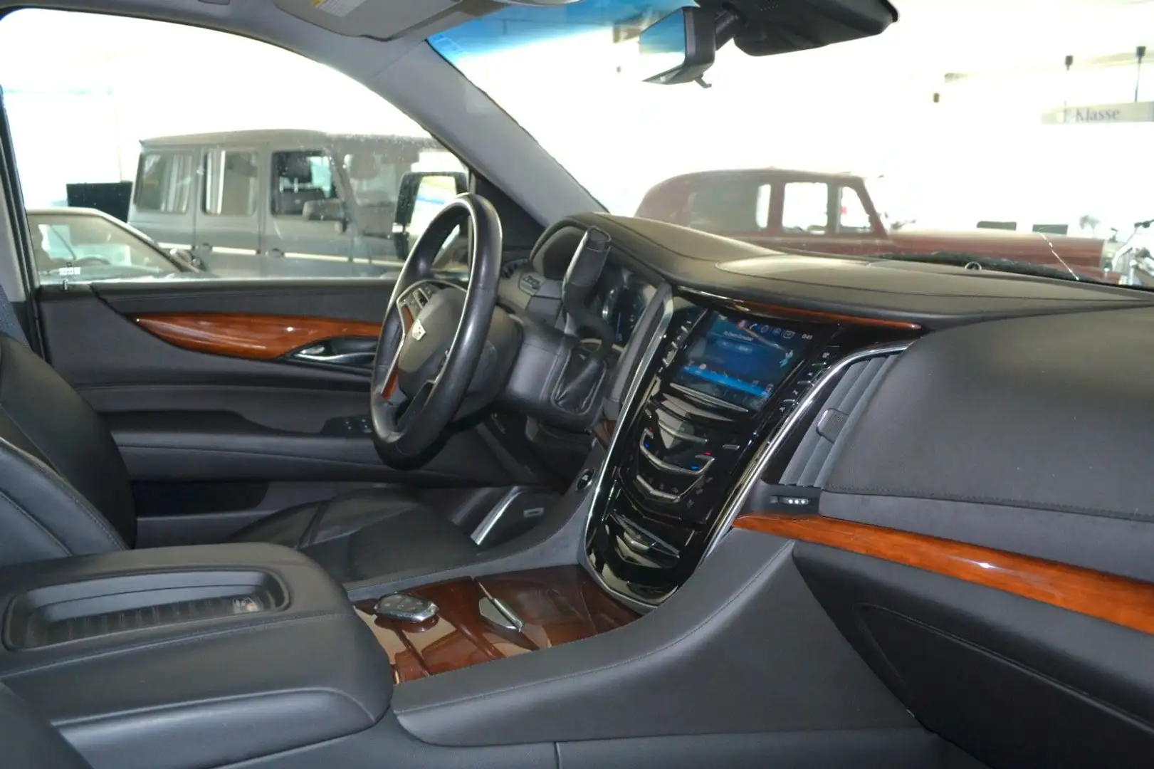 Cadillac Escalade 6,2 V8 Premium Luxury 7 Sitze Bianco - 2