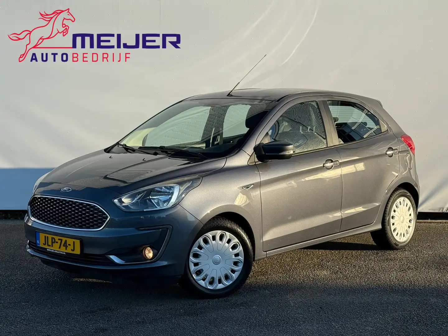Ford Ka/Ka+ 1.2 Trend Ultimate 5 Deurs | Stoelverwarming | Cen Grau - 1