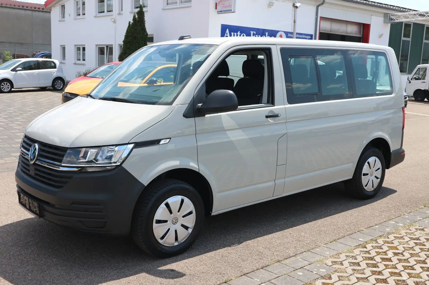 Volkswagen T6 Kombi T6.1 Transporter Kombi 2.0 TDI DSG 9-Sitzer AHK Grau - 1