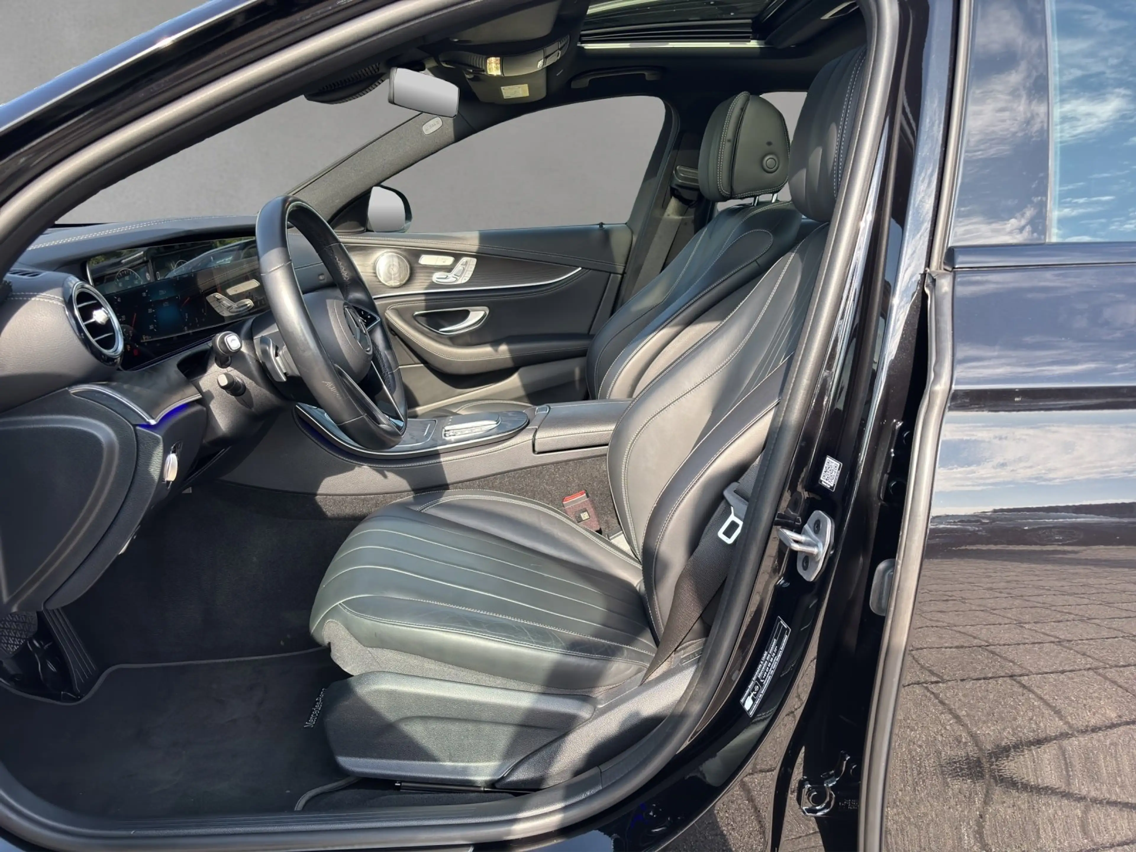 Mercedes-Benz E 400 E400d 4M AMG Massage ABC KeyGo GSD 20"DISTRO AHK — photo 8