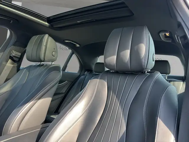Mercedes-Benz E-Class view 11