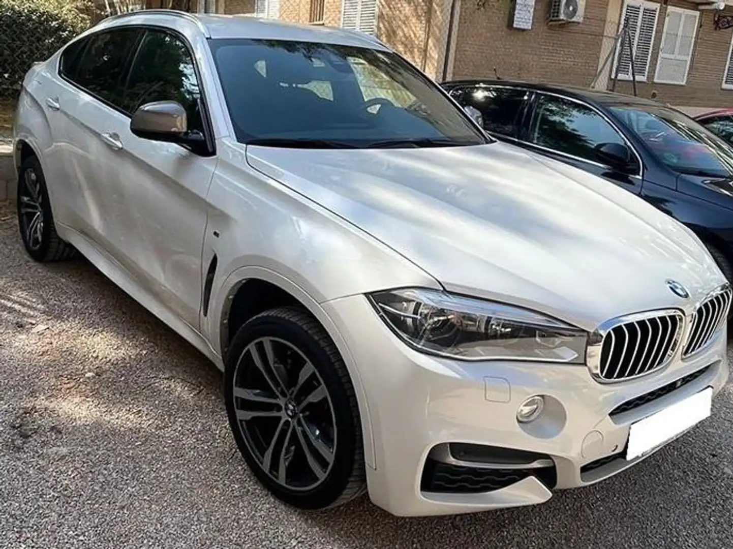 BMW X6 M X6 xDrive M50dA Bílá - 2