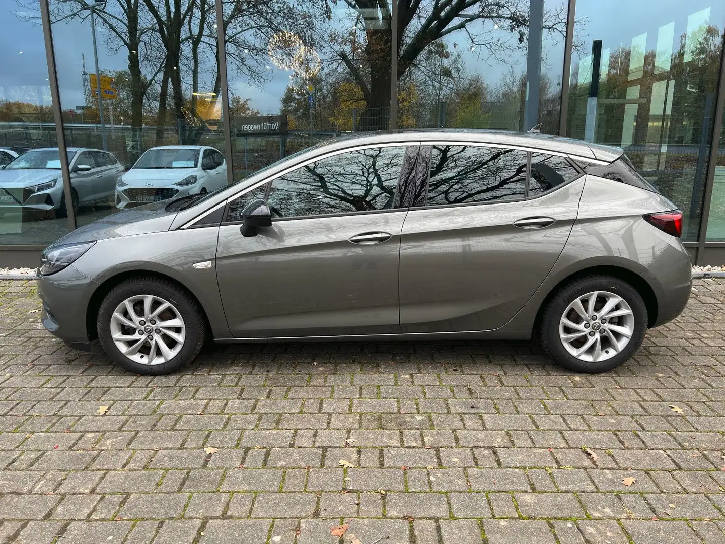 Opel Astra K 5T 1.2 ELEGANCE +LED+NAVI+SHZ+LHZ+KLIMAT Grau - 2