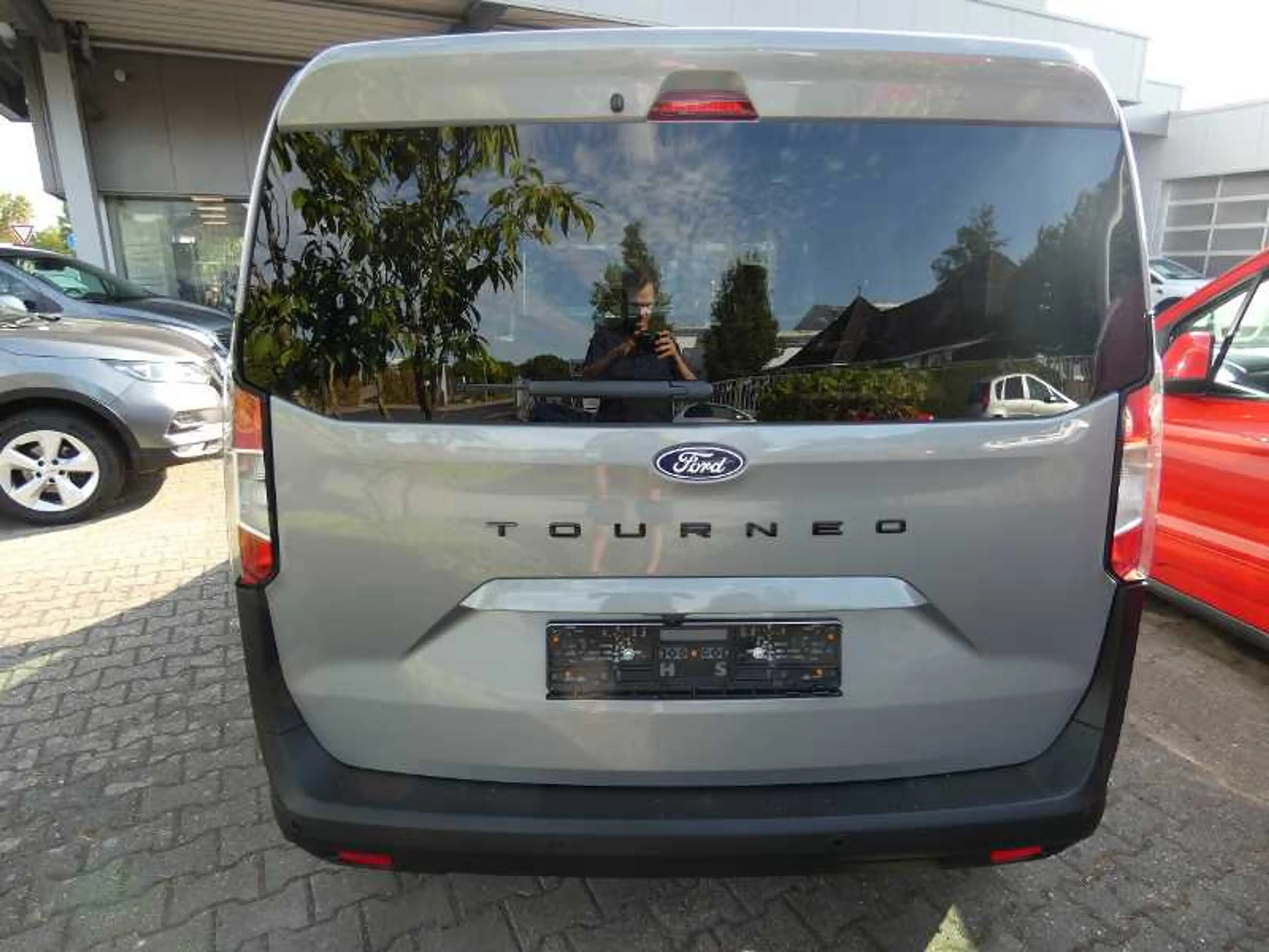 Ford Tourneo Courier 1.0 Titanium ,,Adapt. Temomat" — photo 3