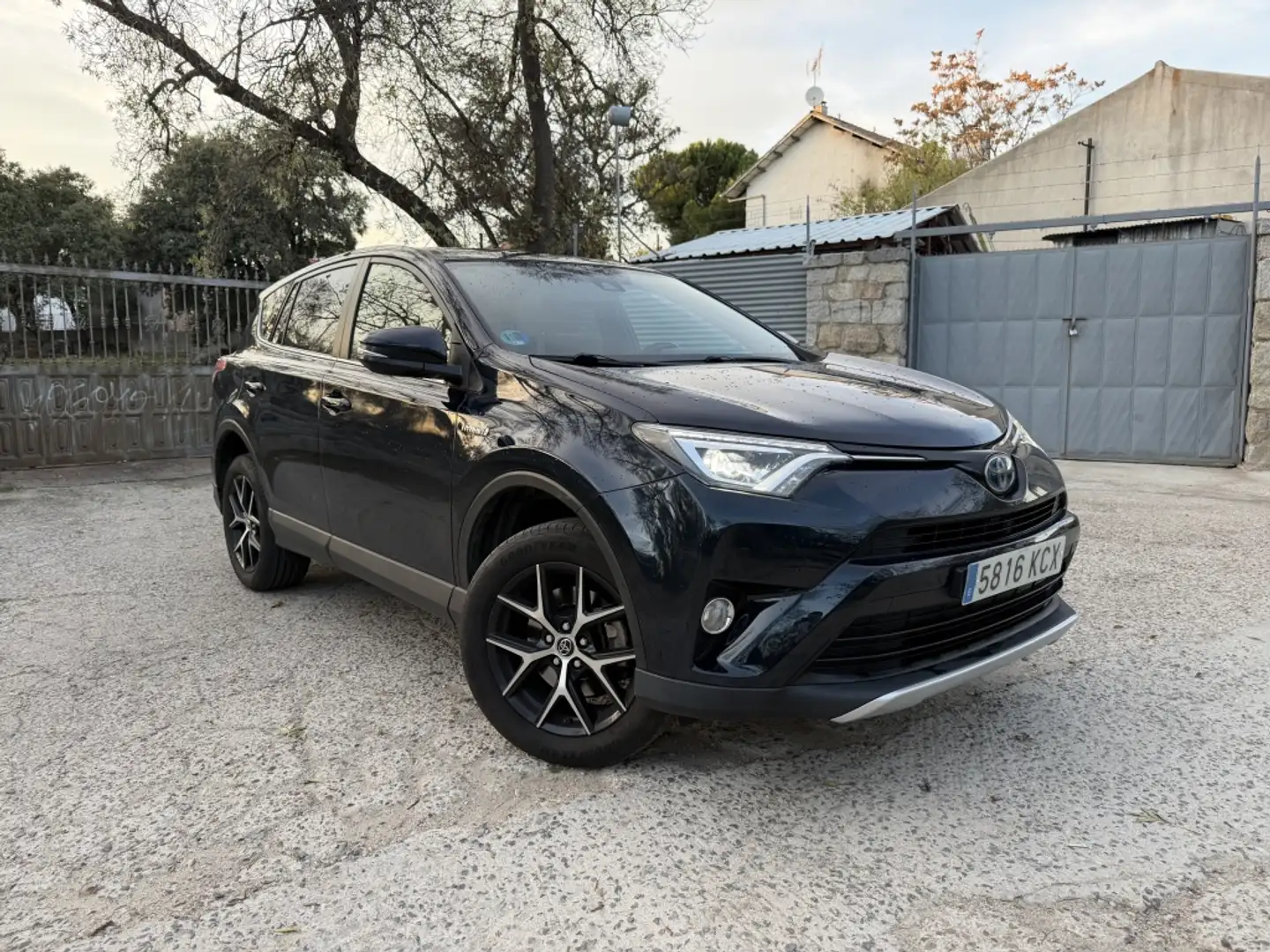 Toyota RAV 4 2.5 hybrid 2WD Feel! Edition Bleu - 1