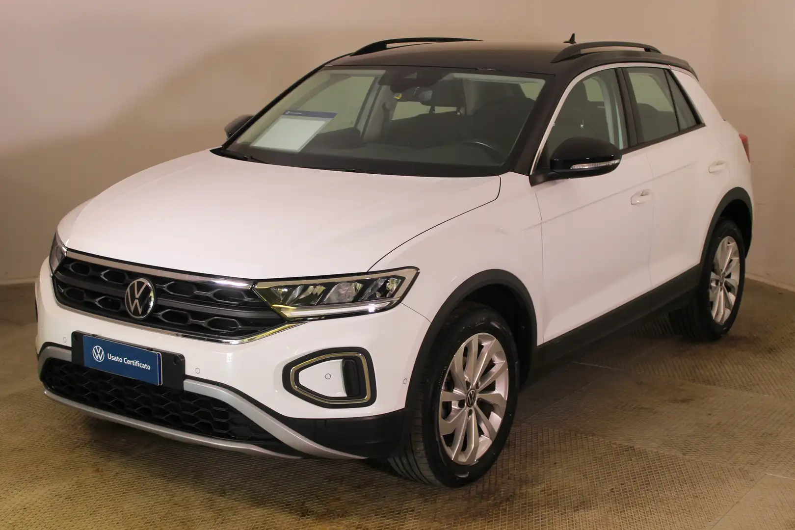 Volkswagen T-Roc T-Roc I 2022 1.0 tsi Life 110cv Blanc - 1