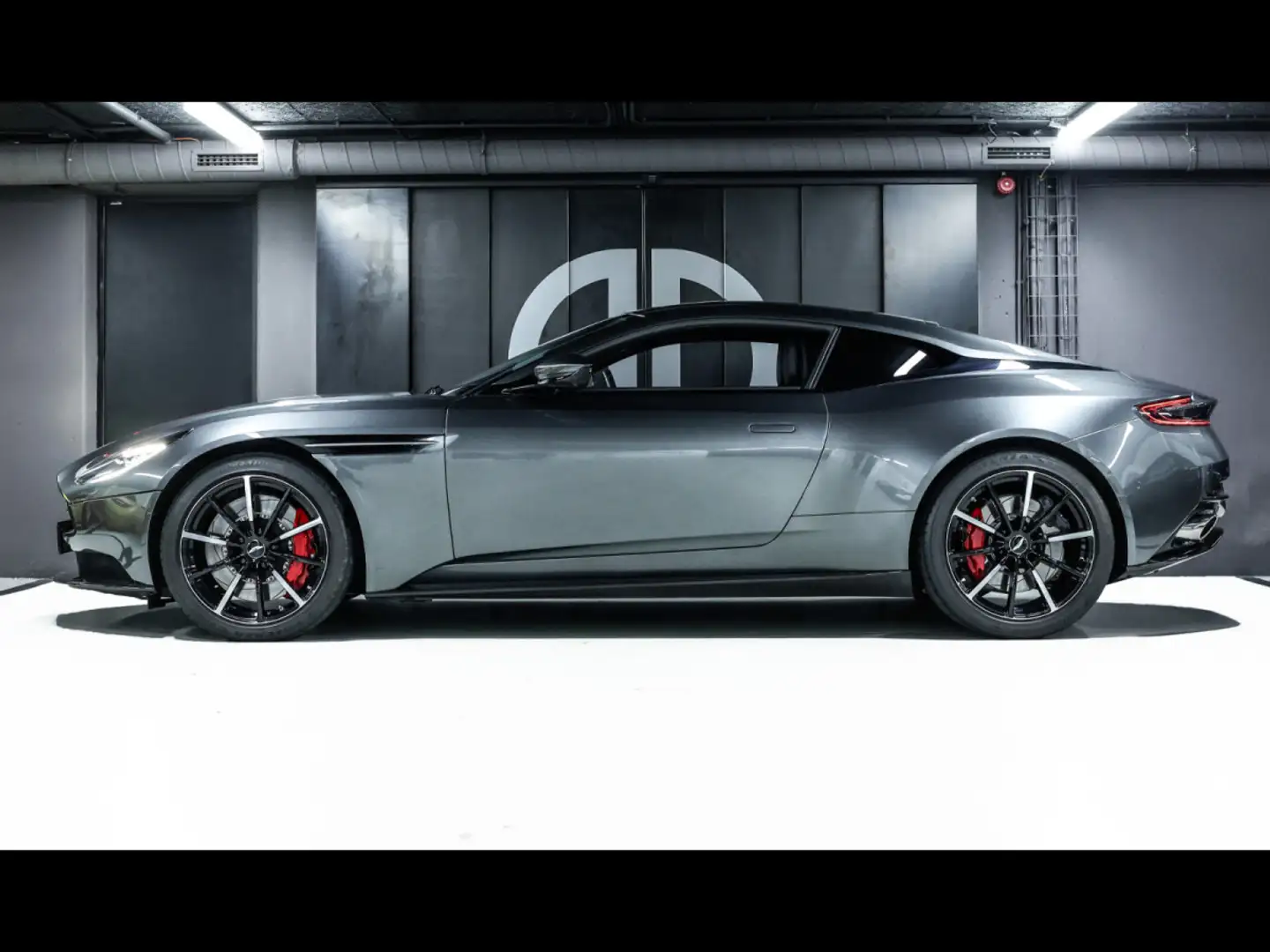 Aston Martin DB11 V12 COUPE°MAGNETIC SILVER°WARRANTY 04/27°CARBON Grau - 2