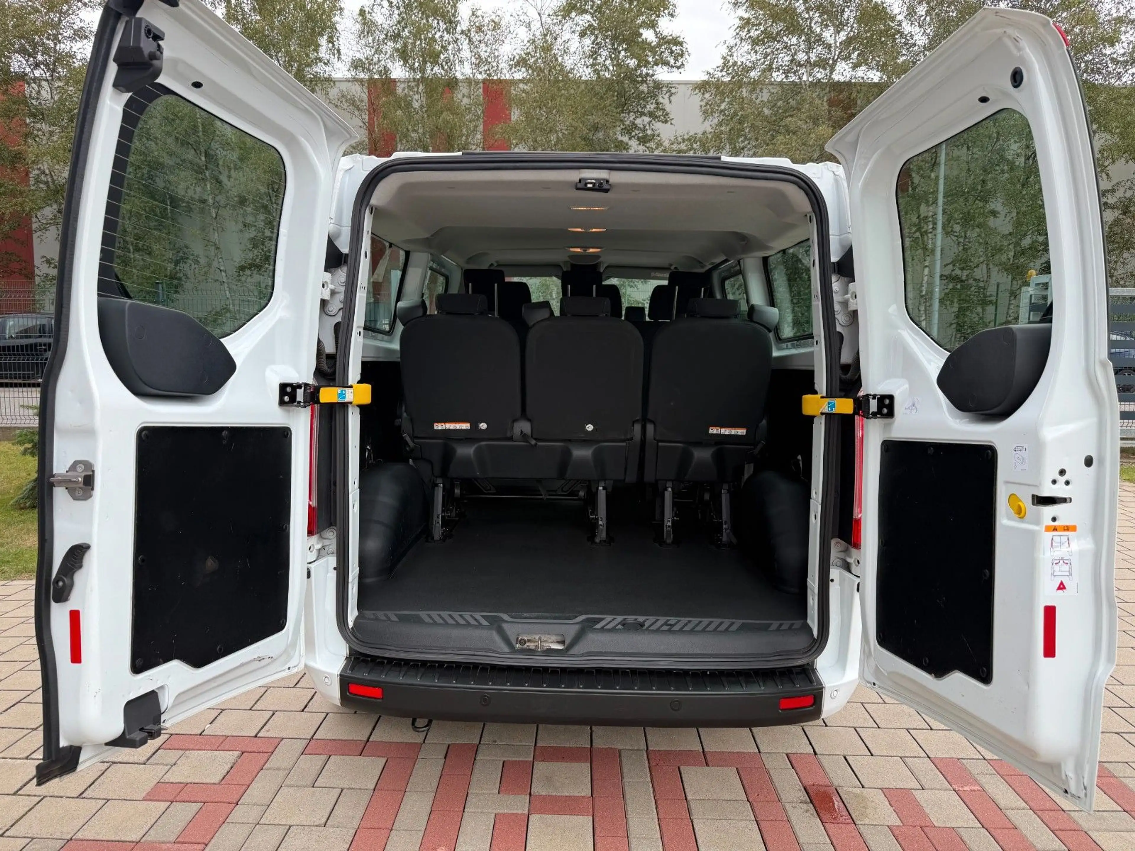Ford Transit Custom Kombi 320 L2 Trend(Tüv&Insp.neu — photo 13