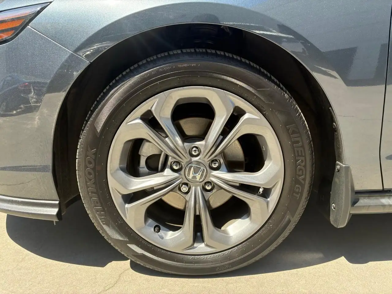 Honda Accord снимка Honda Accord