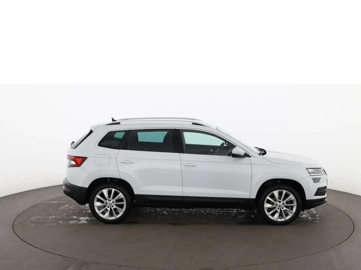 Skoda Karoq 1.6 TDI Style Aut LED AHK RADAR NAVI R-CAM Alb - 2