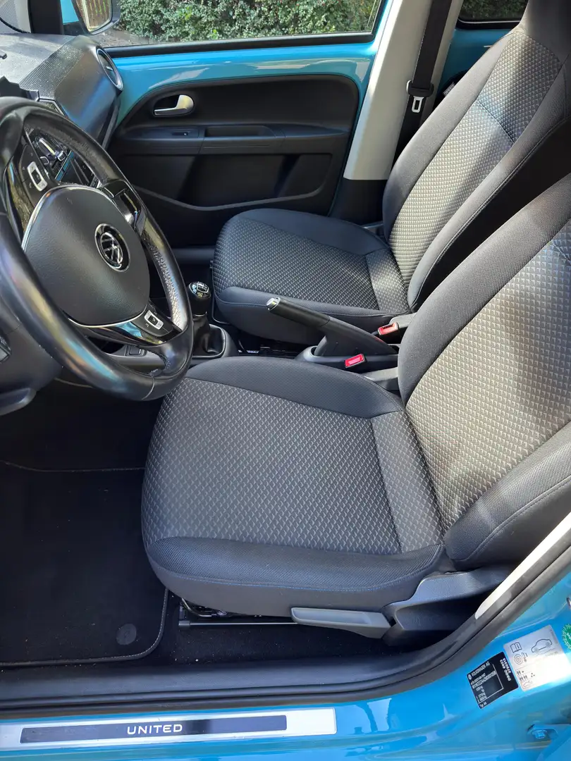 Volkswagen up! United - 2
