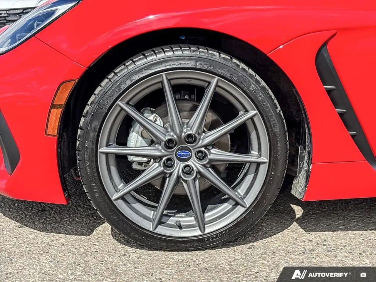 Subaru BRZ снимка Subaru BRZ