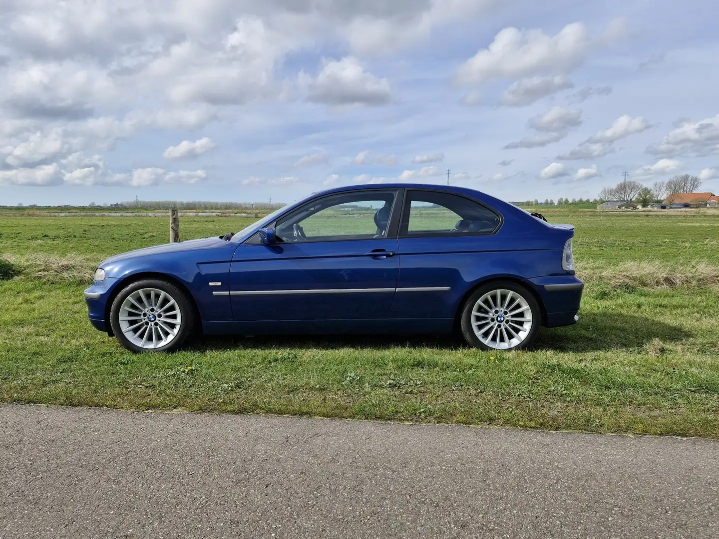 BMW 325 BMW E46 325TI Compact Bleu - 2