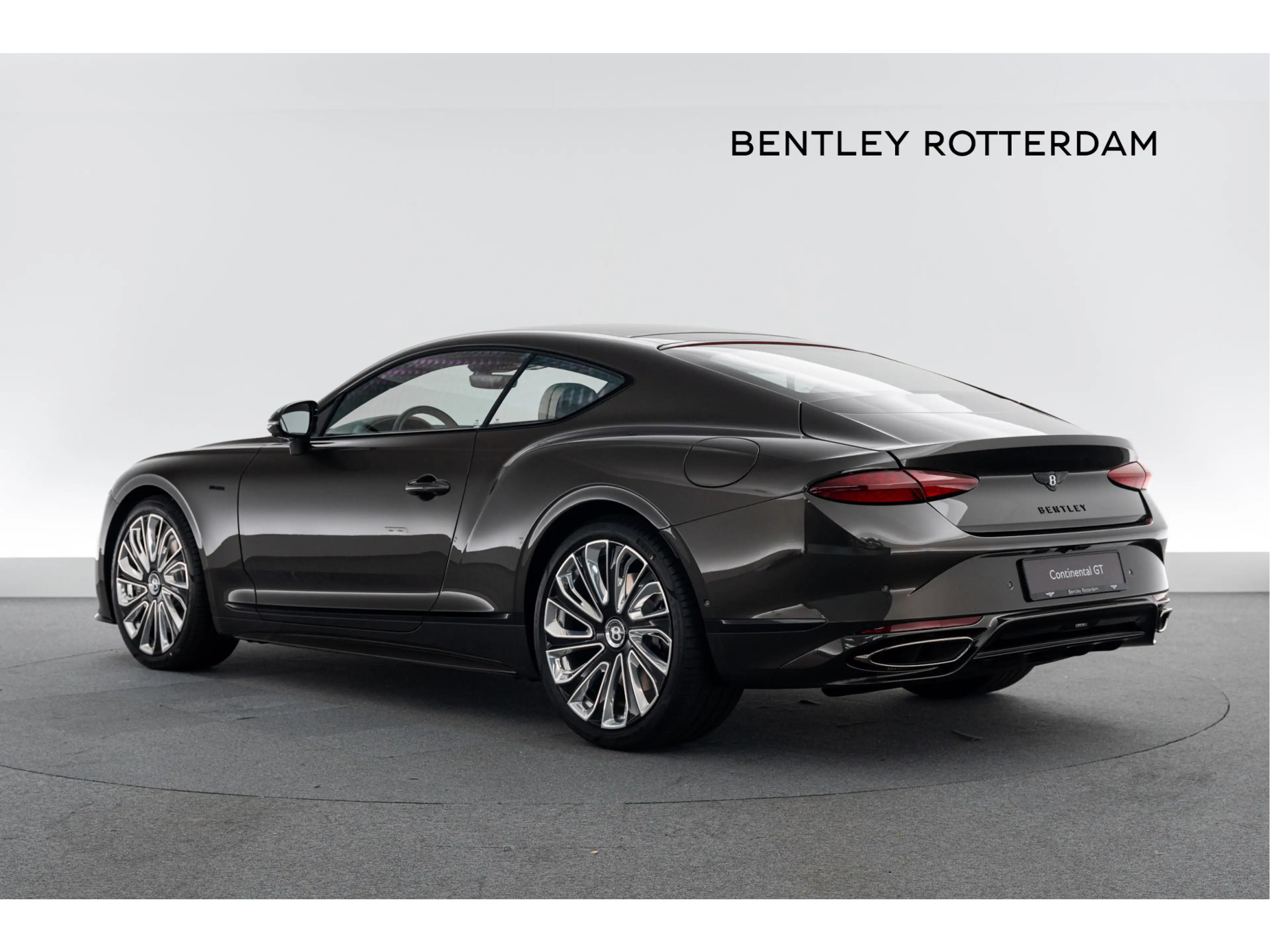 Bentley Continental GT Mulliner V8 Hybrid MY2026 — photo 3