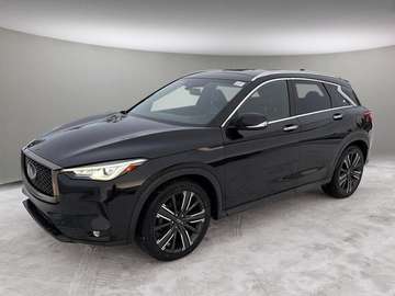 LUXE: AWD/LEATHER/SUNROOF/POWER LIFTGATE/HEATED SE