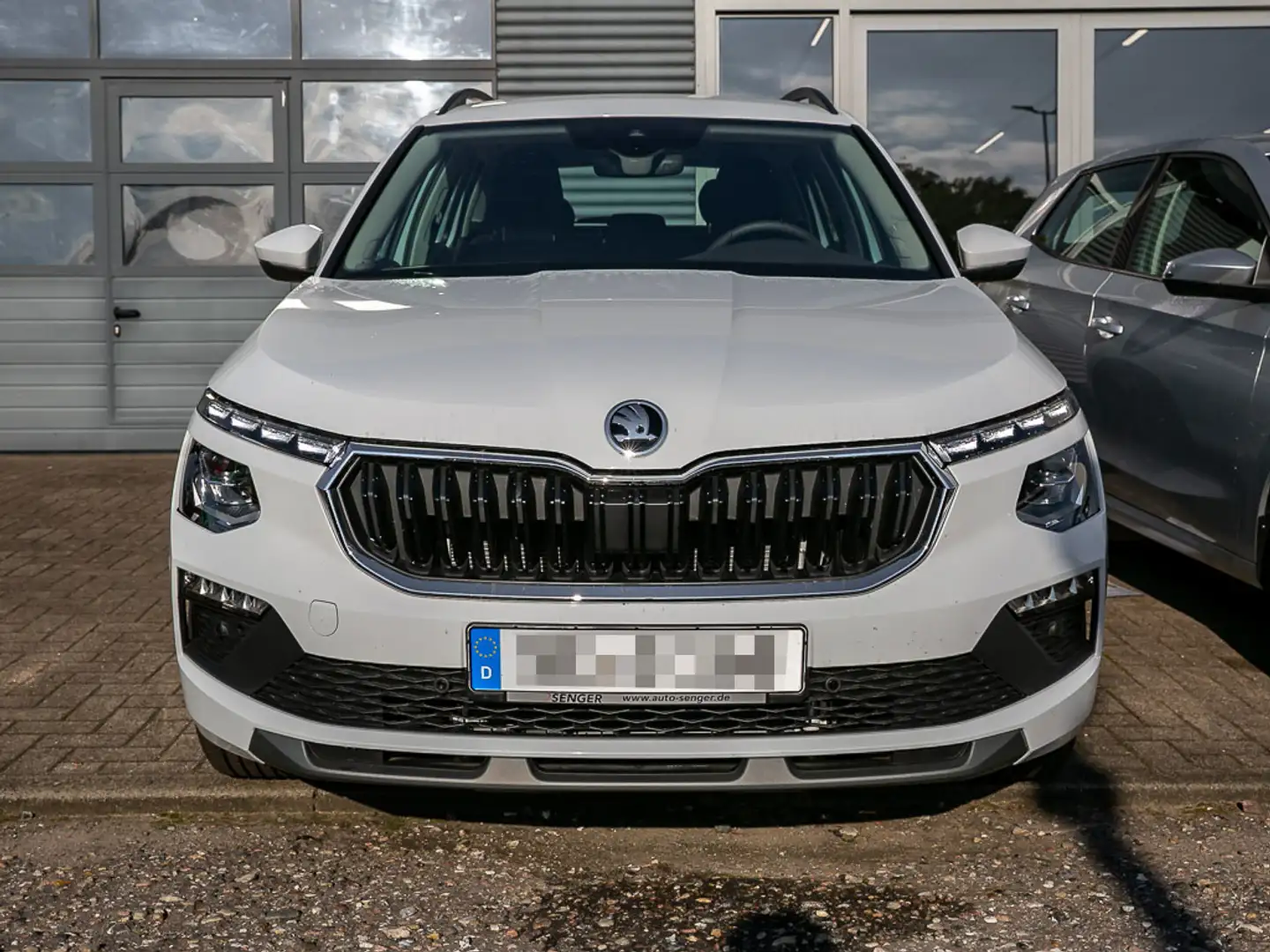 Skoda Kamiq Tour 1.5 TSI DSG Kamera Navi Matrix LED Weiß - 2