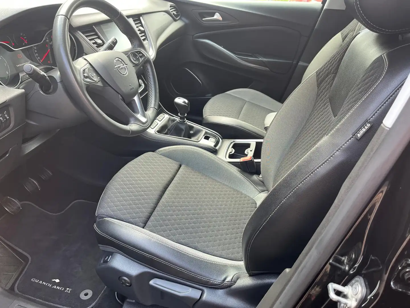 Opel Grandland X 1.2 Turbo 130pk Trekhaak Camera Noir - 2
