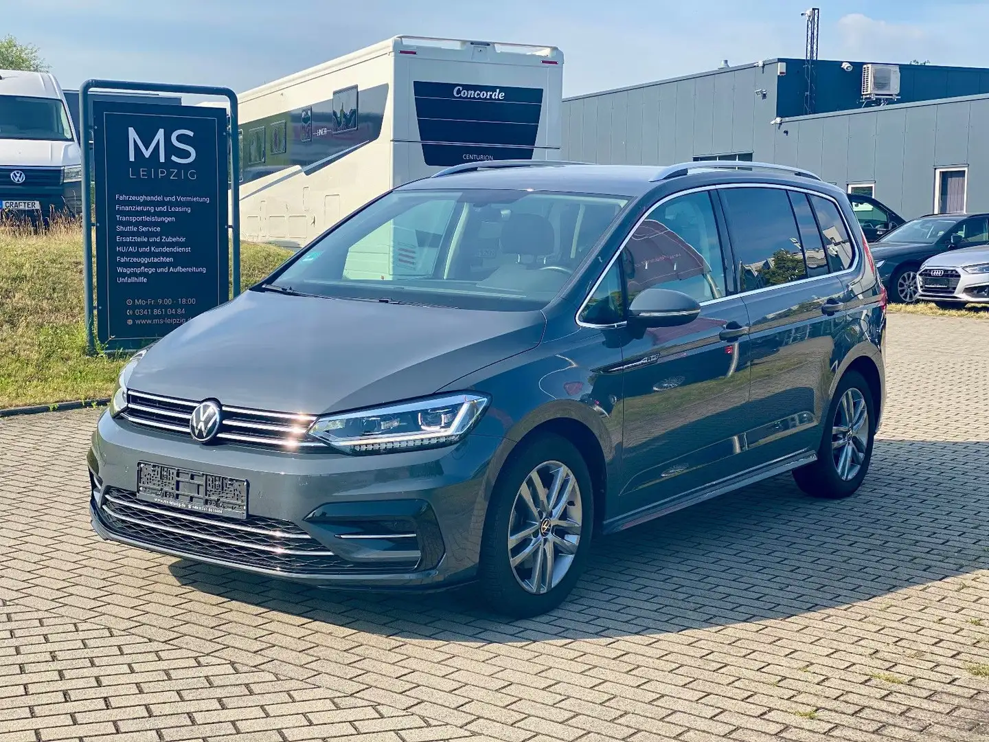 Volkswagen Touran Highline R line 7xSitze Navi LED DSG AHK Gris - 1