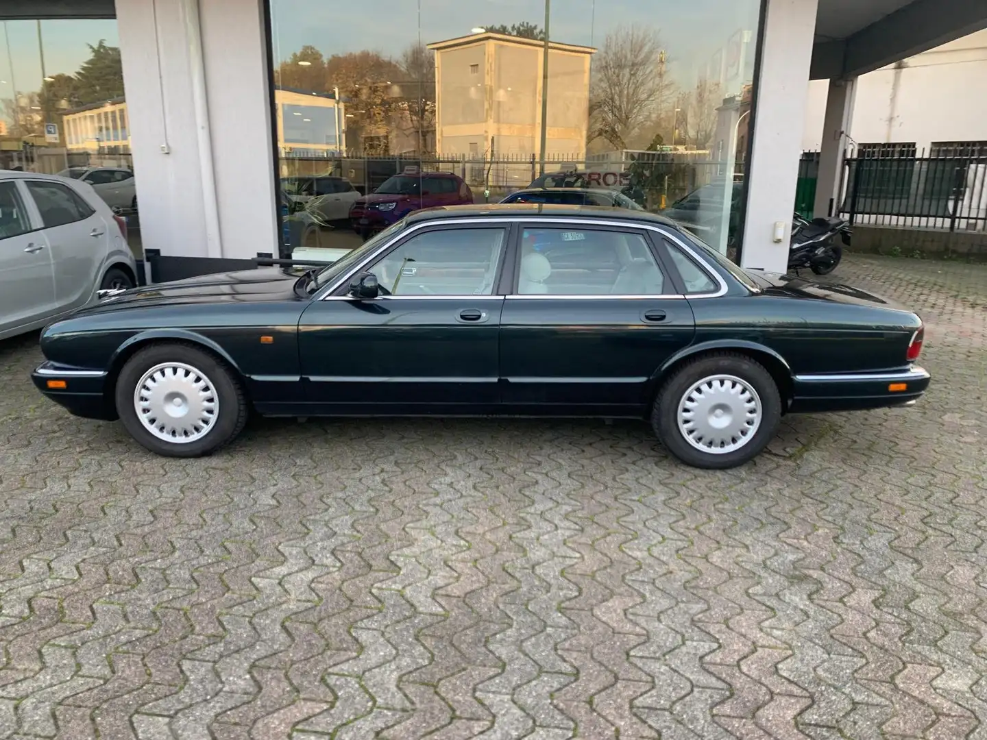 Jaguar XJ6 XJ6 4.0 Gold auto Verde - 2