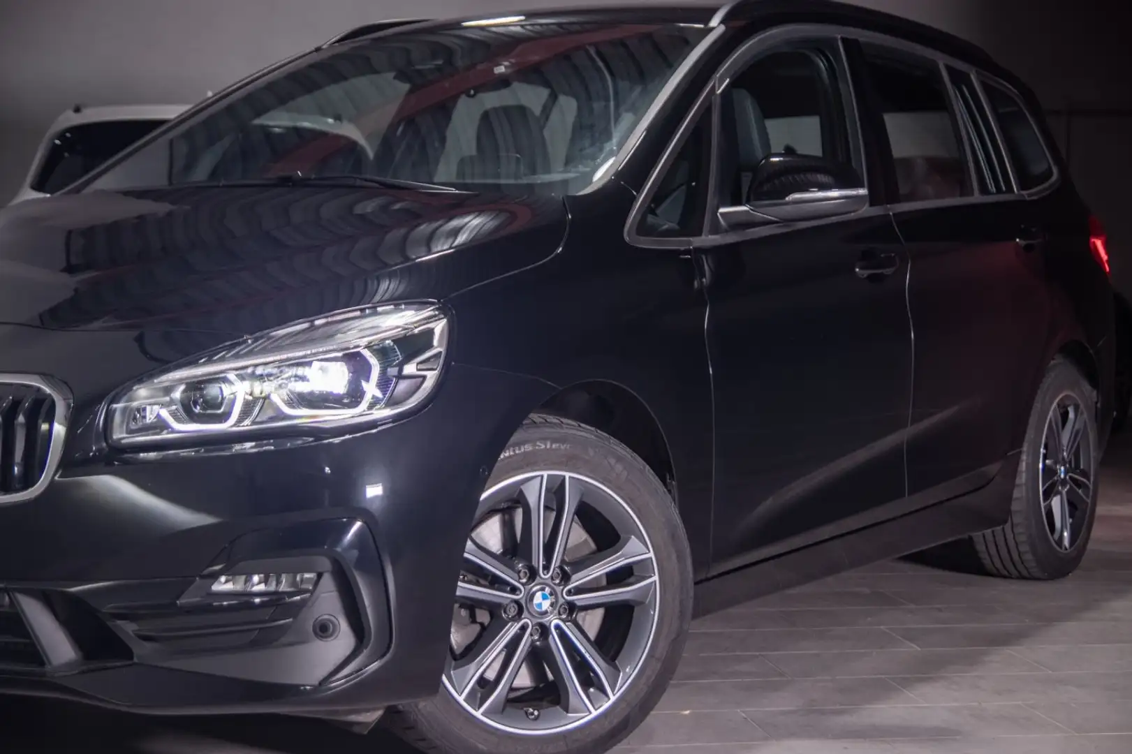 BMW 220 xDrive SportLine HUD/ACC/Kamera Noir - 2