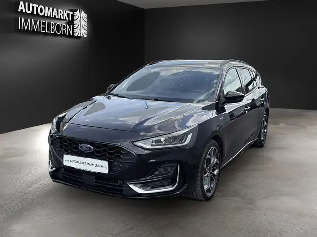 Ford Focus view 3