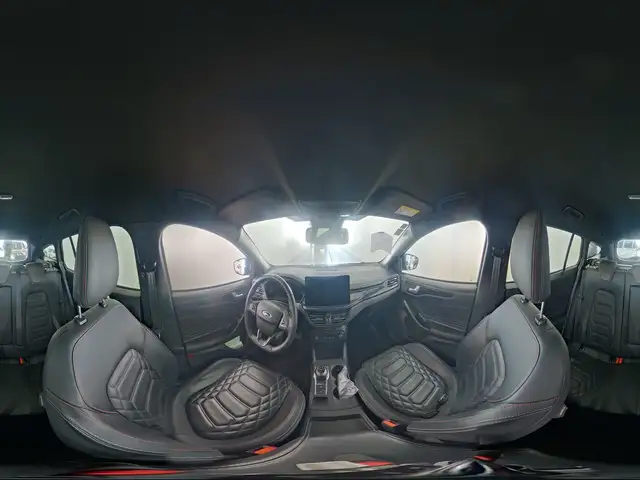 Ford Focus view 13