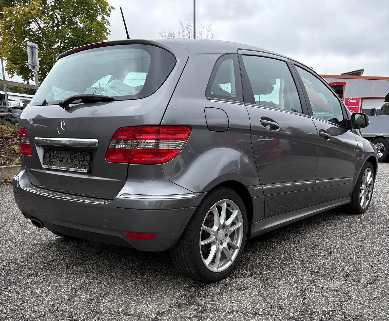 Mercedes-Benz B 160 Sports Tourer, 1. Hand, Winterräder Gris - 2