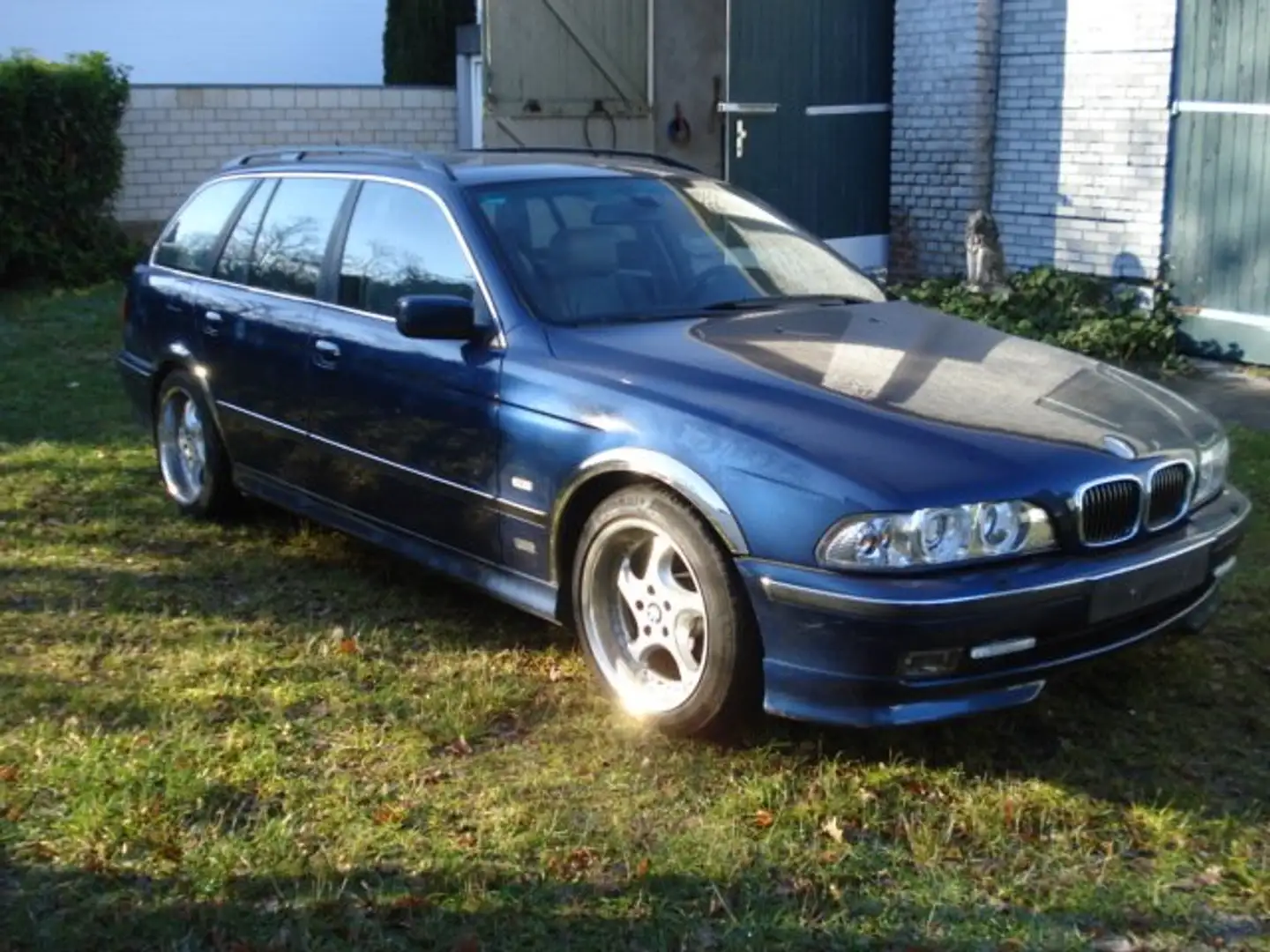 BMW 528 528i touring Blauw - 2