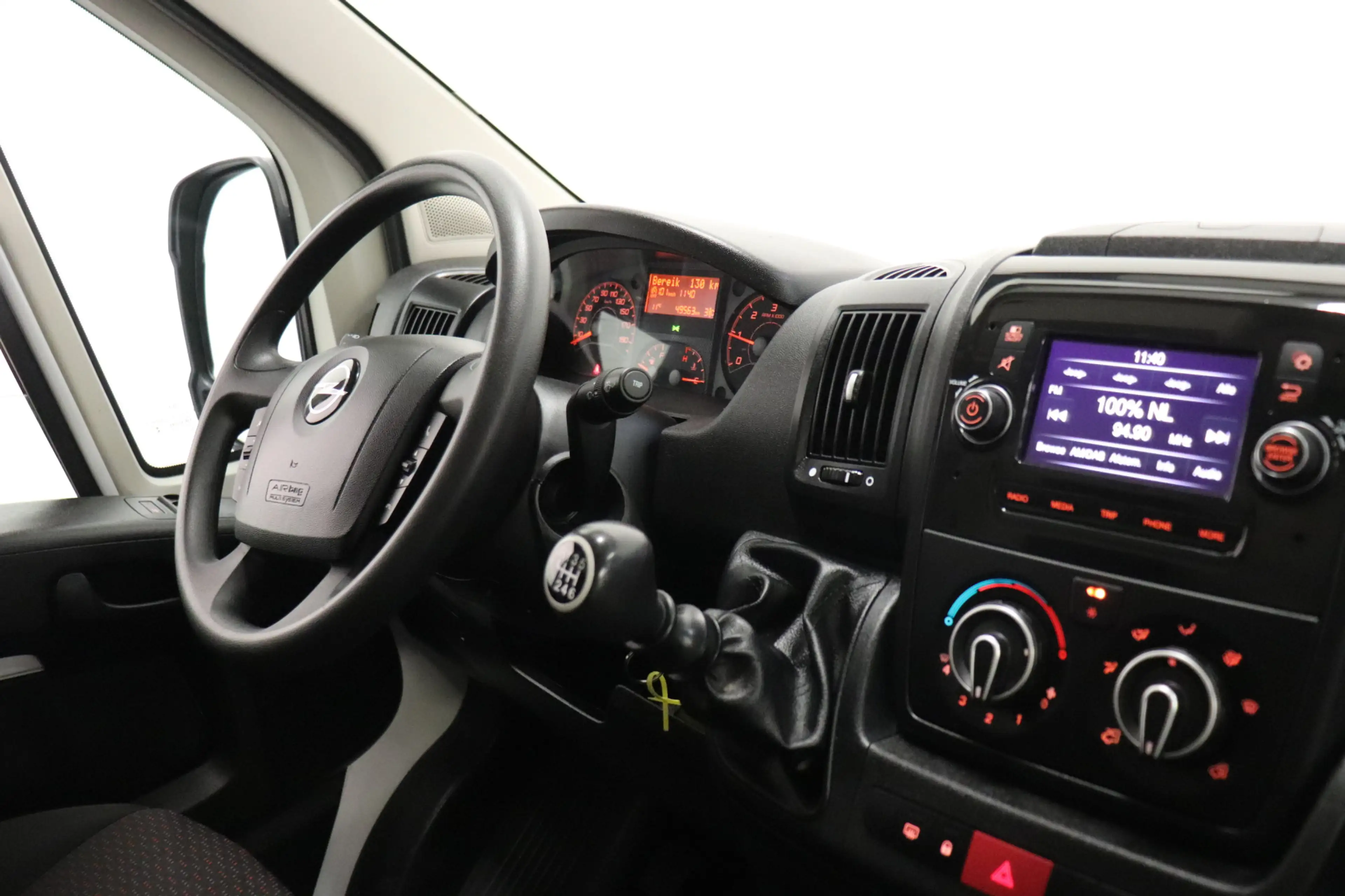 Opel Movano 2.2D L2H2 120PK EURO 6 - Airco - Cruise - € 17.950 — photo 4