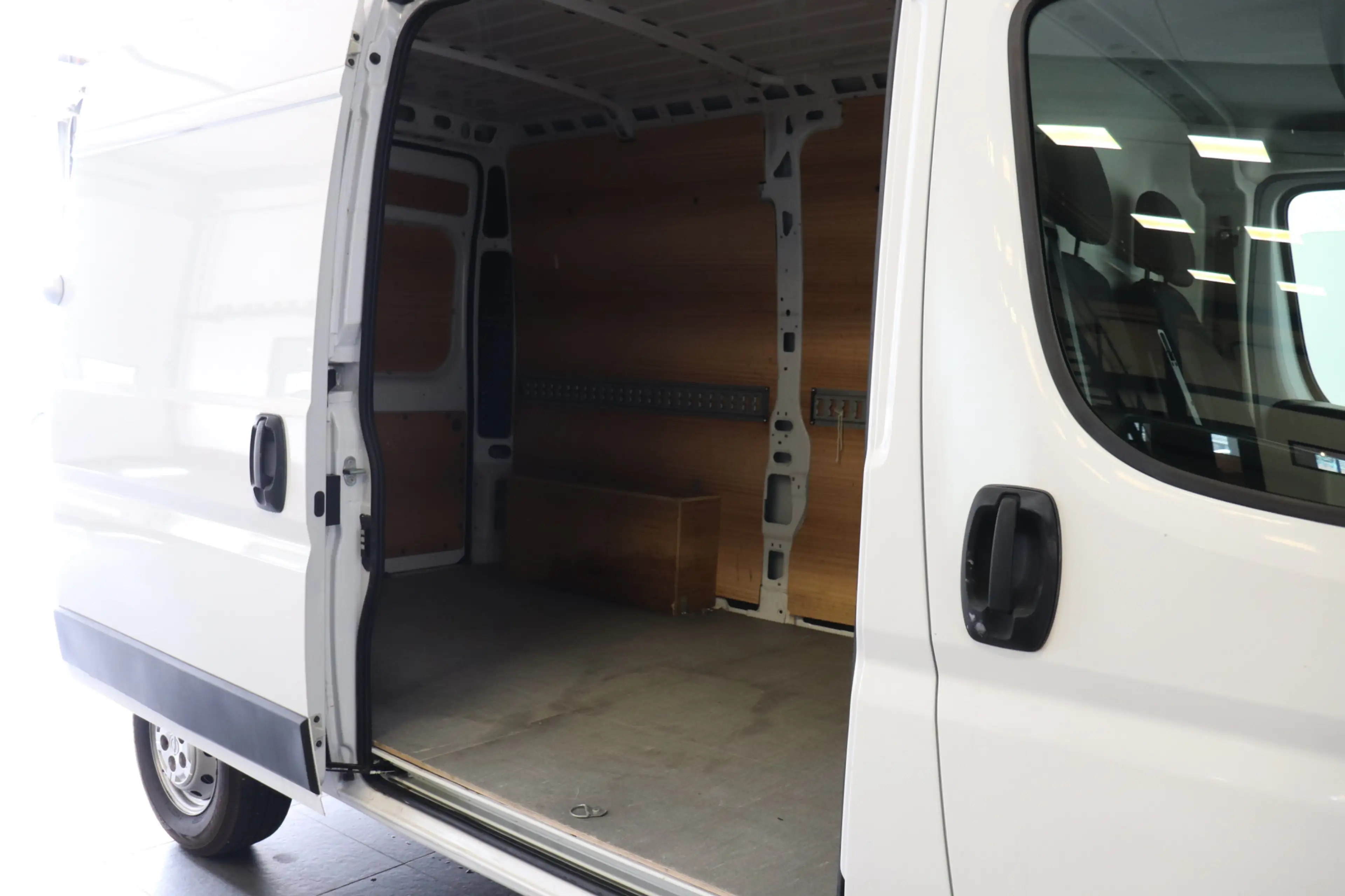 Opel Movano 2.2D L2H2 120PK EURO 6 - Airco - Cruise - € 17.950 — photo 9