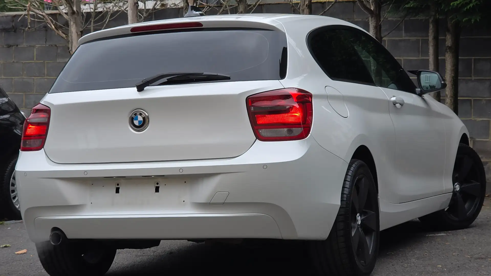 BMW 114 114i / Clim / Jantes / Garantie / Wit - 2