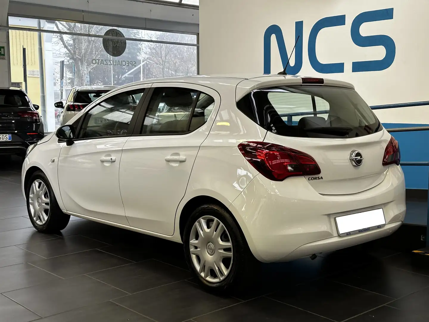 Opel Corsa 5p. 1.2 70CV Advance NEOPATENTATI Weiß - 2
