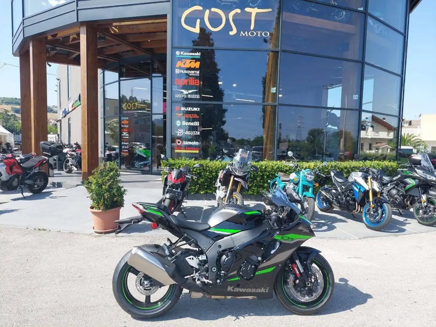 Kawasaki Ninja ZX-10R R - 1