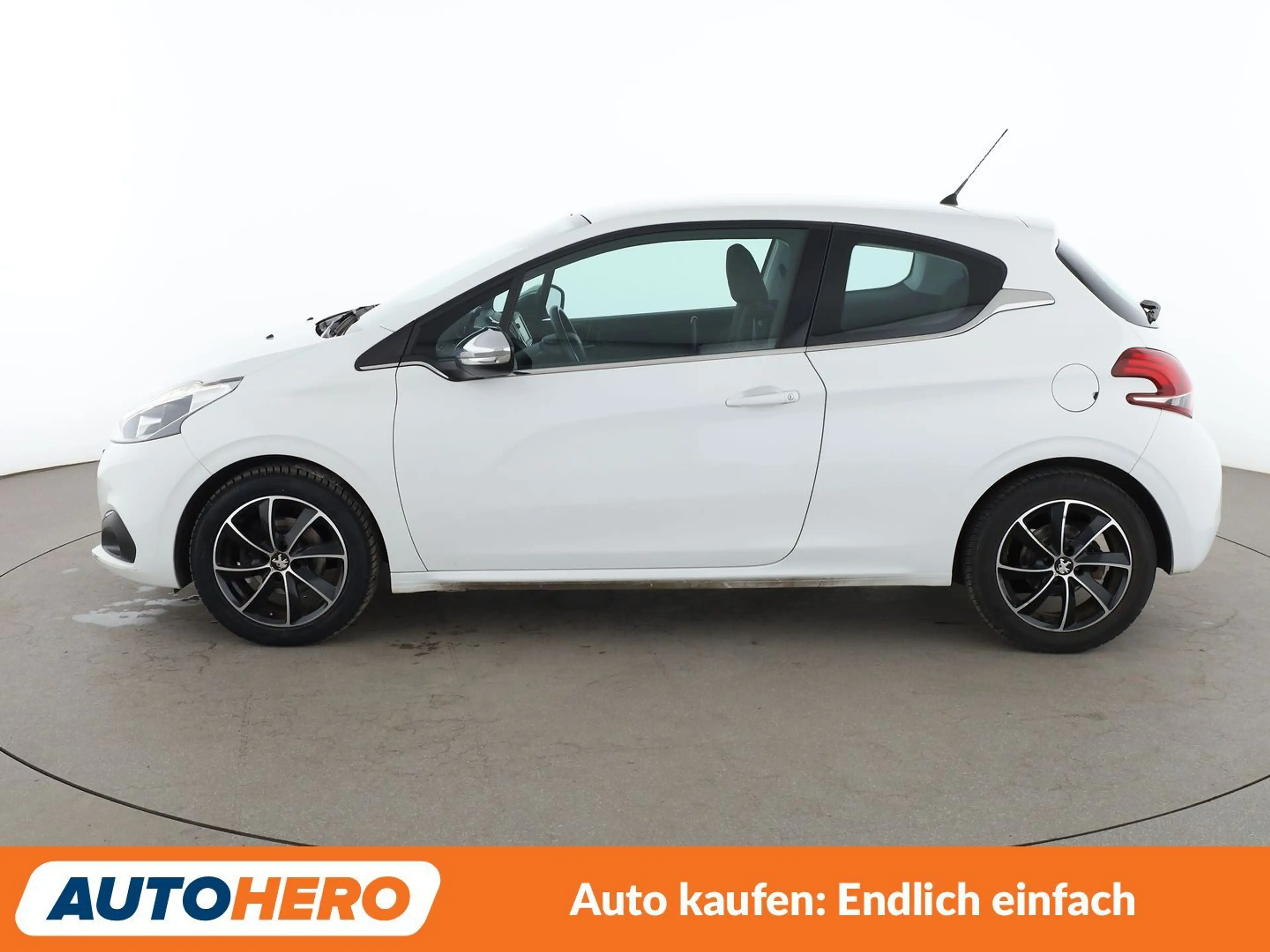 Peugeot 208 1.2 PureTech Allure*TEMPO*PDC*SHZ*KLIMA* — photo 3