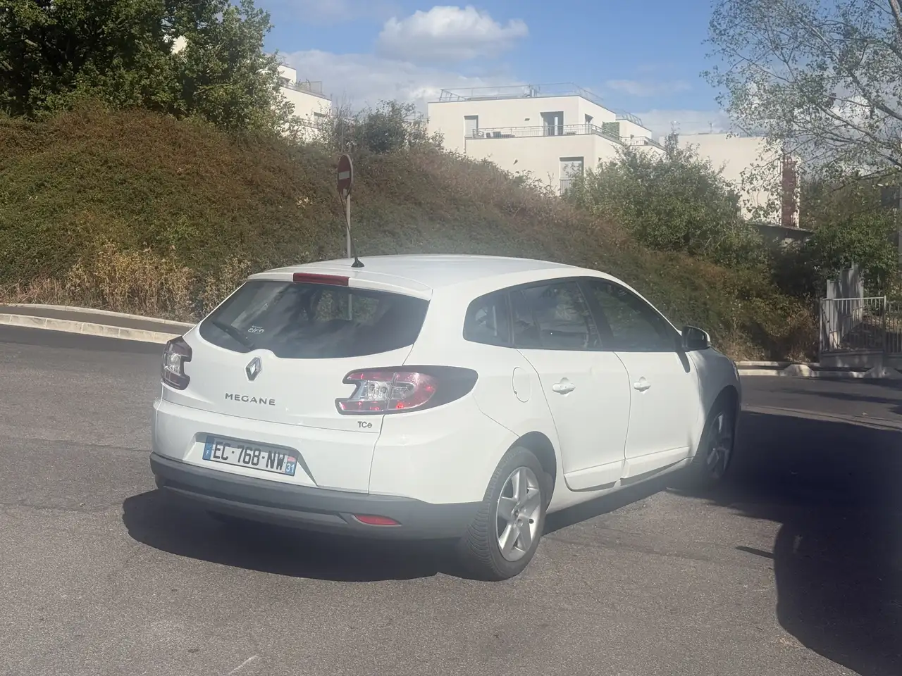 Renault Megane Grandtour — photo 2