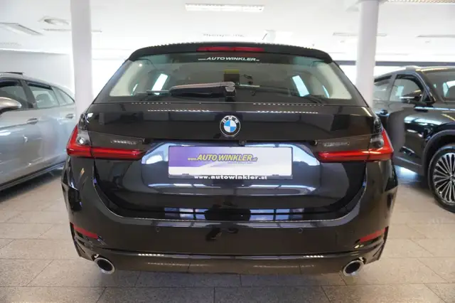 BMW 3 Series view 6