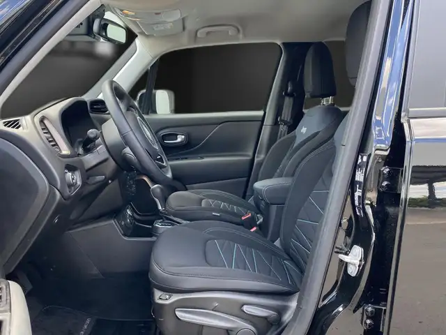 Jeep Renegade view 14