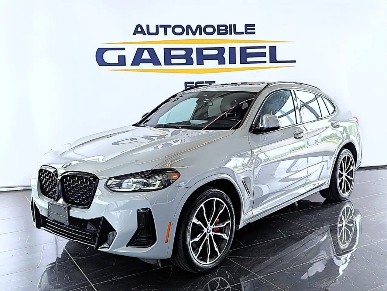2022 BMW X4
