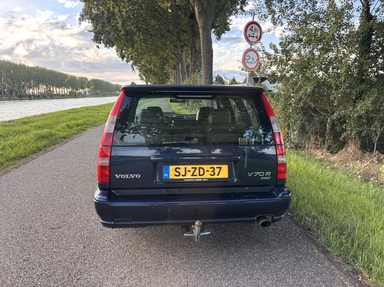 Volvo V70 2.3 R AWD, foto 6