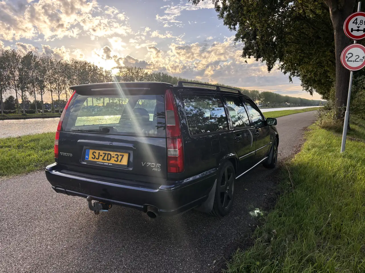Volvo V70 2.3 R AWD, foto 4