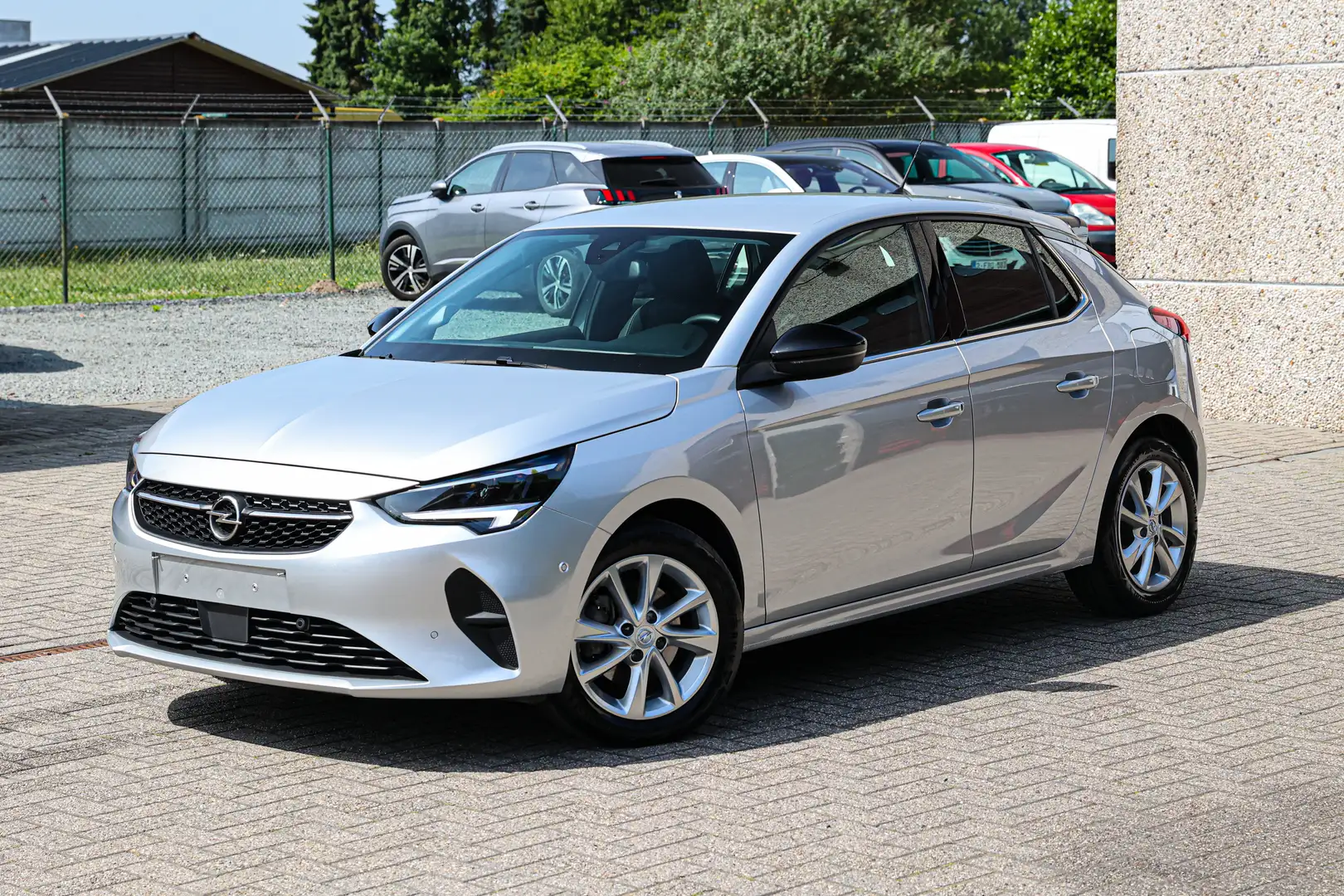 Opel Corsa AUTOMAAT*HALF-LEDER*NAVIGATIE*CAMERA*APPLE-CARPLAY Argent - 1