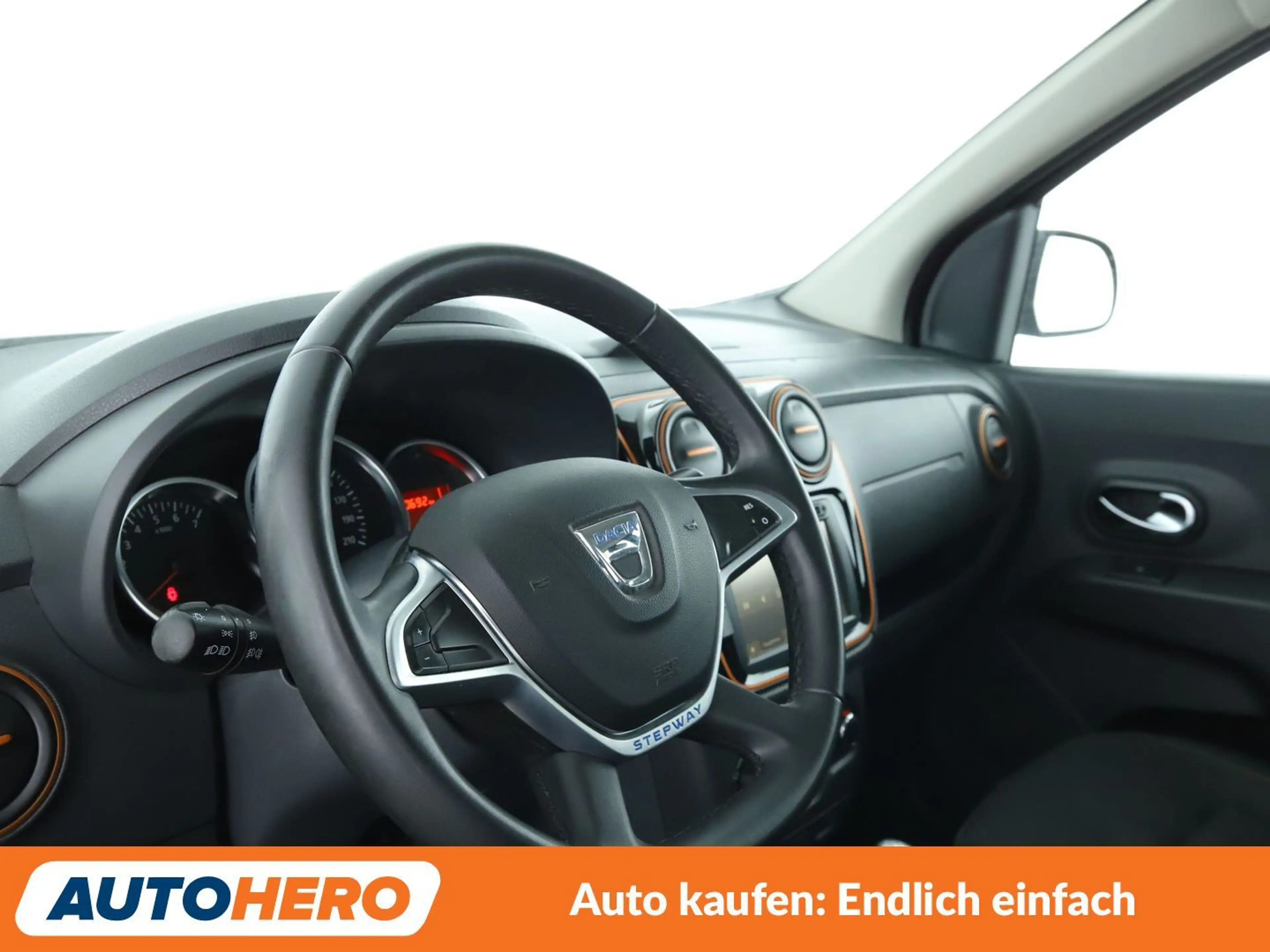 Dacia Lodgy 1.6 SCe Stepway*7-SITZER*NAVI*PDC*SHZ*KLIMA* — photo 11