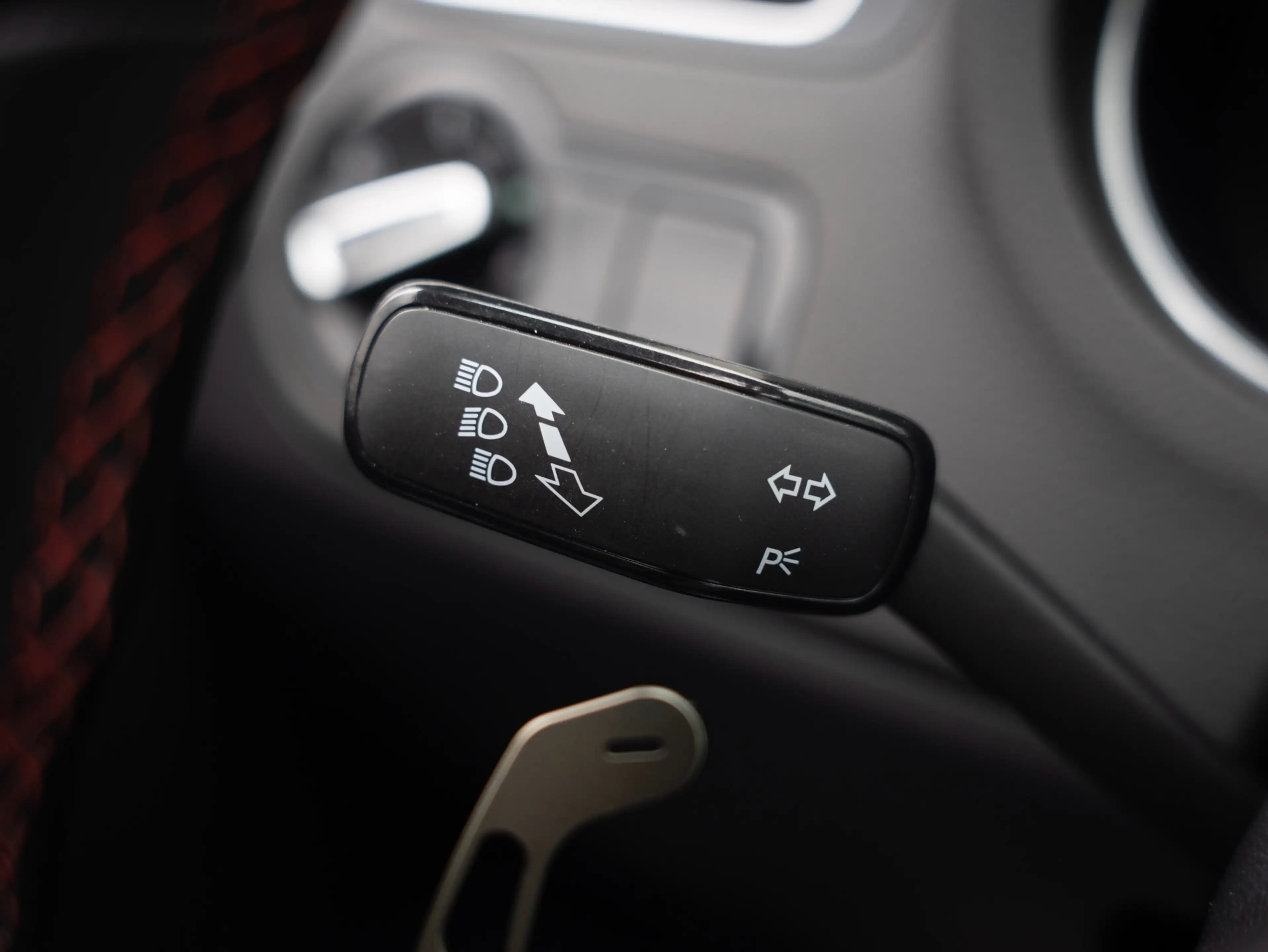 Volkswagen Polo GTI 1.8 TSI Pano Camera Cruise Alcantara Navi — photo 28