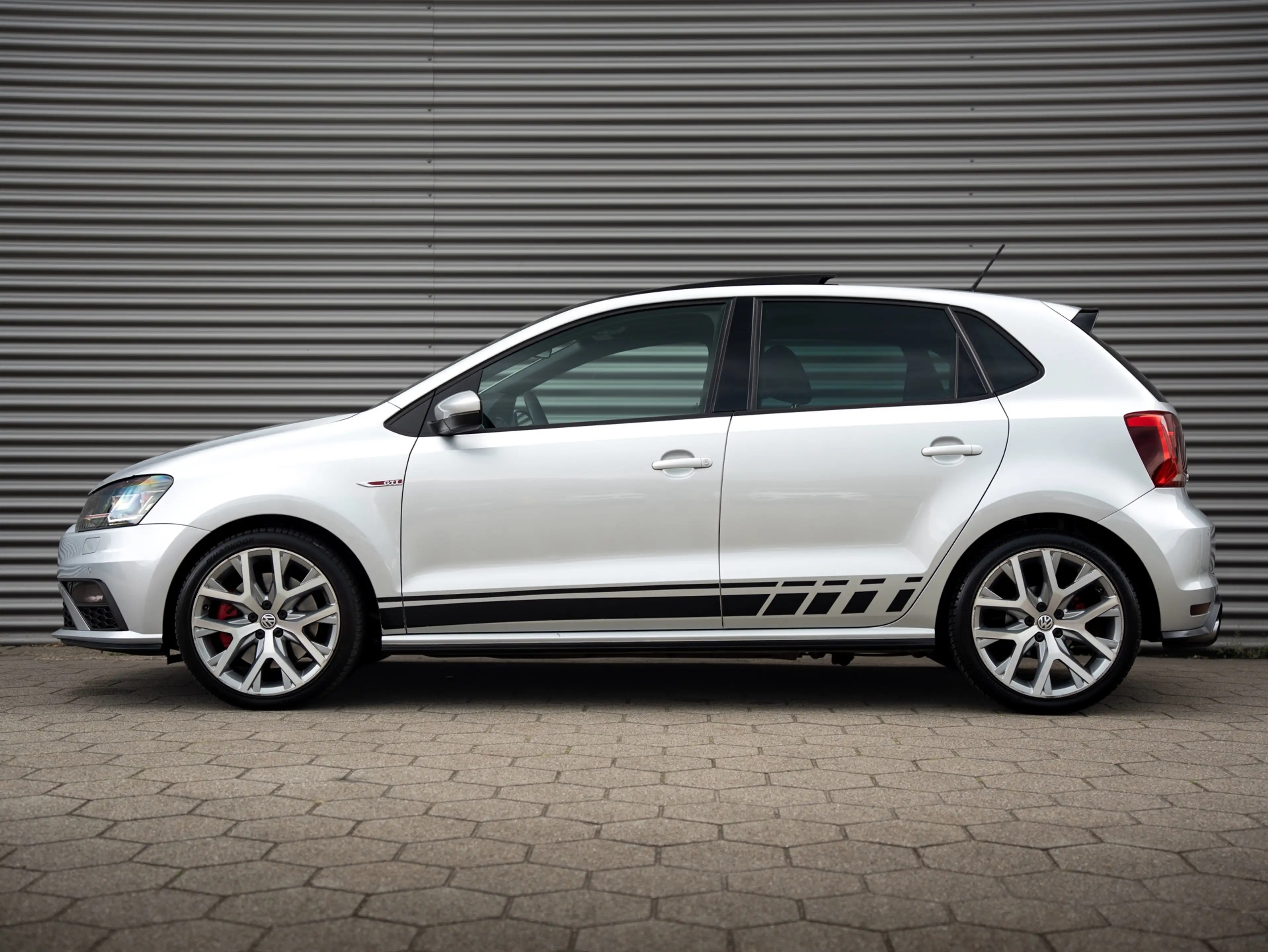 Volkswagen Polo GTI 1.8 TSI Pano Camera Cruise Alcantara Navi — photo 9