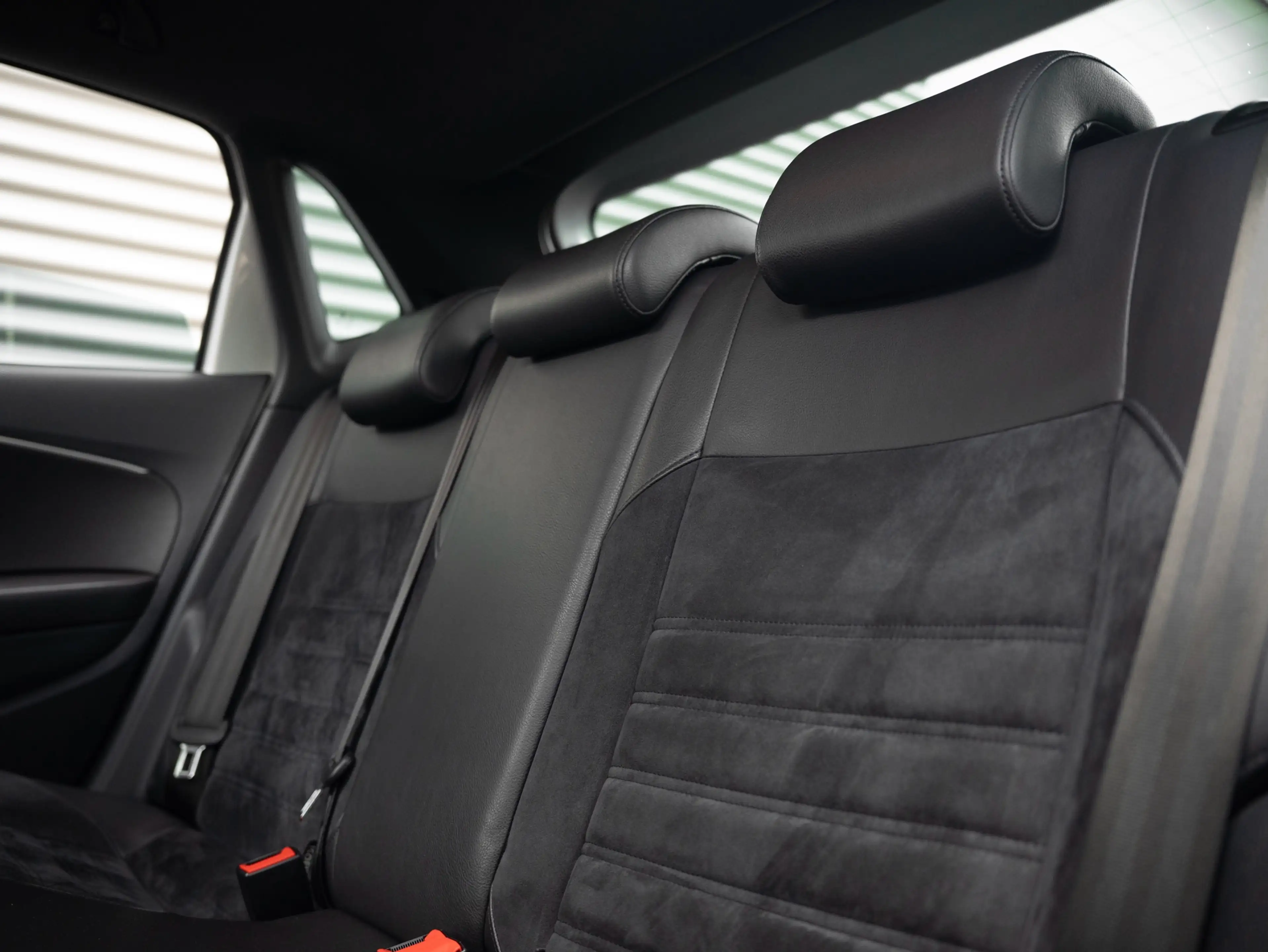 Volkswagen Polo GTI 1.8 TSI Pano Camera Cruise Alcantara Navi — photo 20