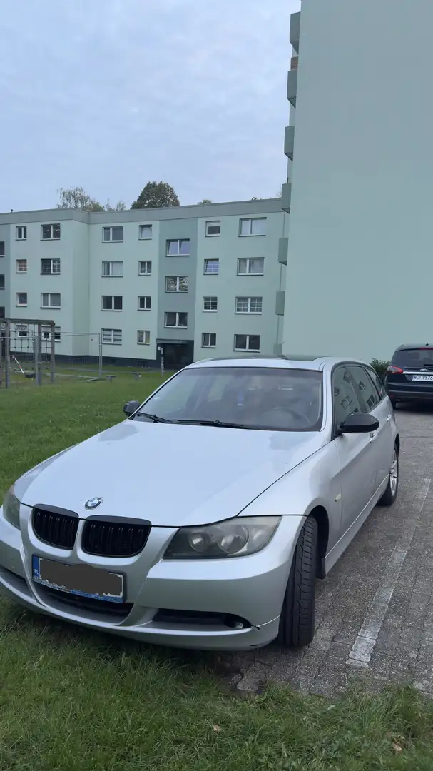 BMW 320 320d DPF Touring Aut. - 2