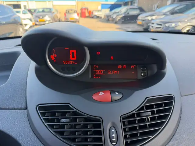 Renault Twingo view 15